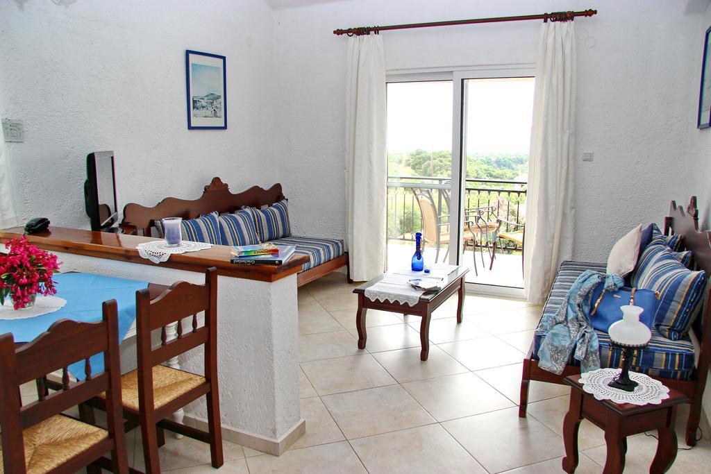 Helidonia Apartment Loutra Kyllinis Ngoại thất bức ảnh